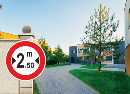 Pubblimania  Cartello divieto di transito a veicoli con larghezza superiore a,  alluminio composito per installazione a muro